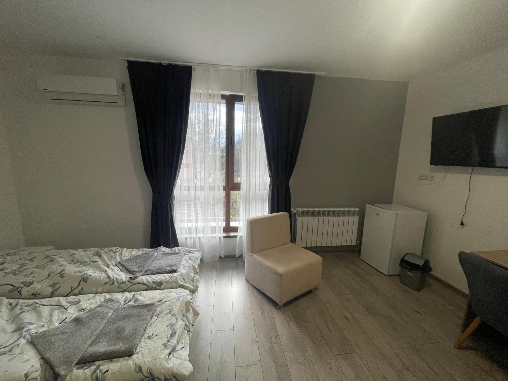 Zaraaparthotel Sofia Esterno foto